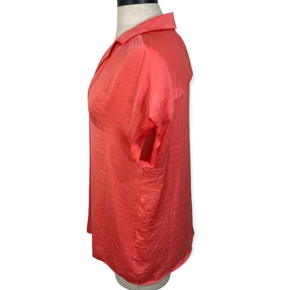 Rose & Olive coral satiny top, women's small short sleeve V-neck collared blouse - Picture 3 of 7